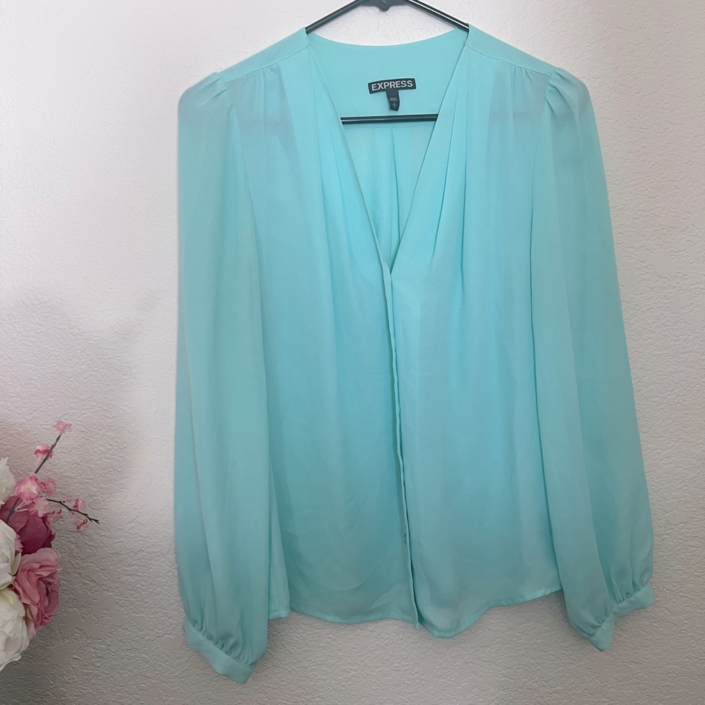 Gorgeous!! Express Dreamy Mint Blue Button Up Feminine Top| Size:S